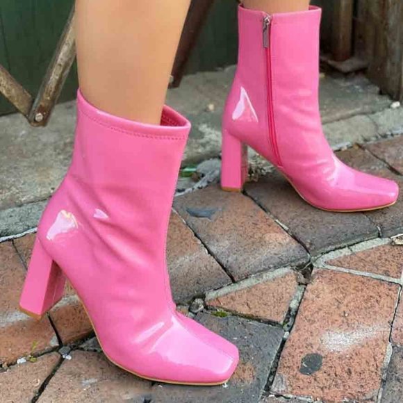Cape Robbin Belinda Pink Faux Patent Leather Chunky Block Heel Ankle Booties - Picture 2 of 10